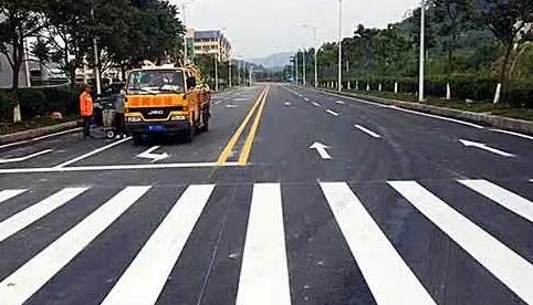 西安道路標線施工多少錢一米？飛揚市政價格合理