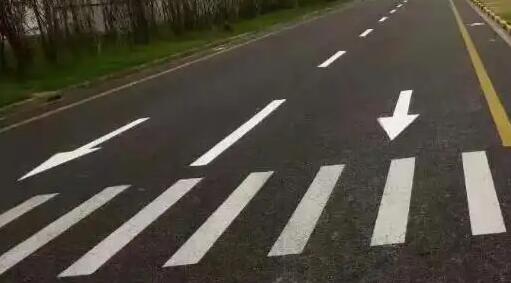 蘇州道路劃線道路標(biāo)線施工不均勻的根本原因? 蘇州道路劃線道路標(biāo)線施工不均勻的根本原因?