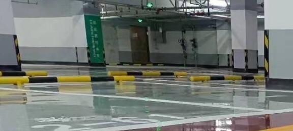 蘇州環(huán)氧地坪廠家分析,冬天進(jìn)行地坪施工時(shí),特別注意以下幾個(gè)方面? 蘇州環(huán)氧地坪廠家分析,冬天進(jìn)行地坪施工時(shí),特別注意以下幾個(gè)方面?