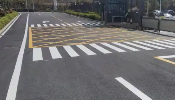 蘇州廠區(qū)停車位劃線標(biāo)準(zhǔn),優(yōu)化空間利用與安全保障 蘇州廠區(qū)停車位劃線標(biāo)準(zhǔn),優(yōu)化空間利用與安全保障