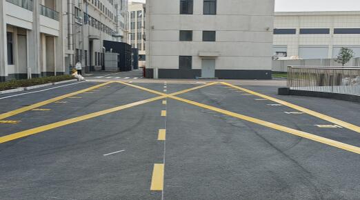 蘇州專(zhuān)業(yè)廠區(qū)劃線施工,筑牢安全根基,賦能企業(yè)騰飛 蘇州專(zhuān)業(yè)廠區(qū)劃線施工,筑牢安全根基,賦能企業(yè)騰飛